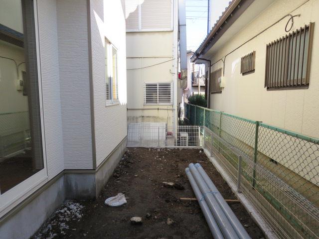 Garden. Local (11 May 2013) Shooting