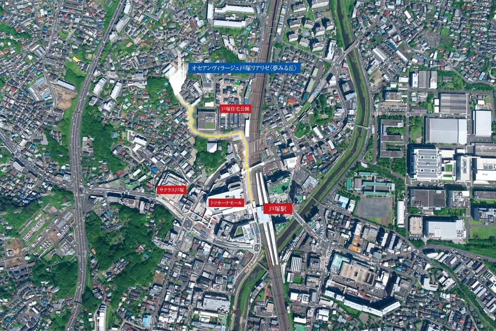 It is seen from the sky site (October 2013), including the approach shopping malls and super flat 6 minutes from the shooting Totsuka Station, Also substantial within walking distance of a variety of dining options