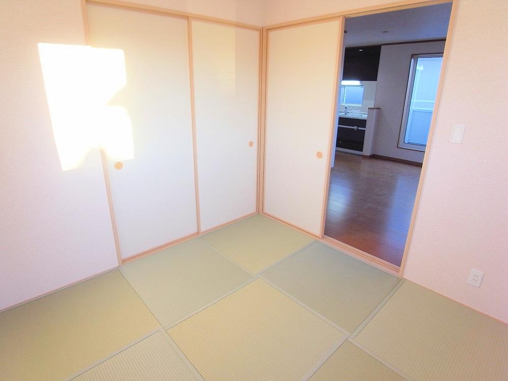 Non-living room. It is a little perfect Japanese-style space to take a break! (December 2013) Shooting