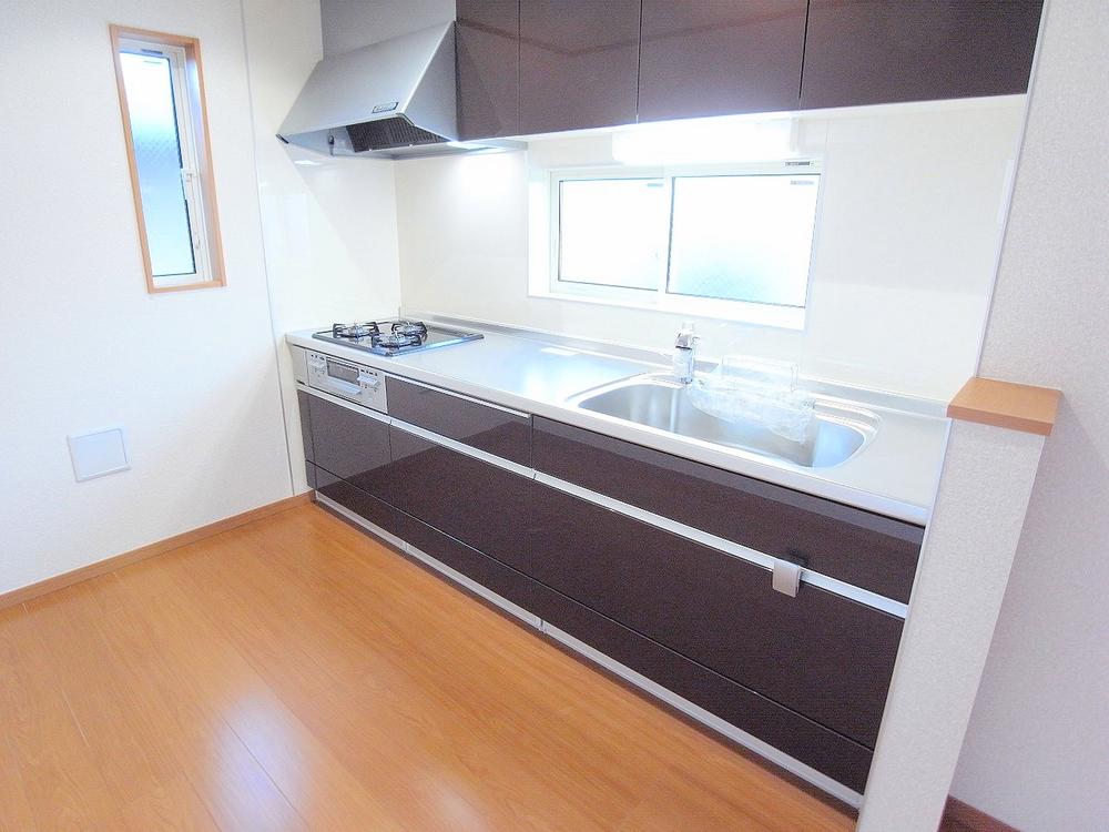 Kitchen. Open-minded system Kitchen! I will be looking forward to every day of cooking! (December 2013) Shooting