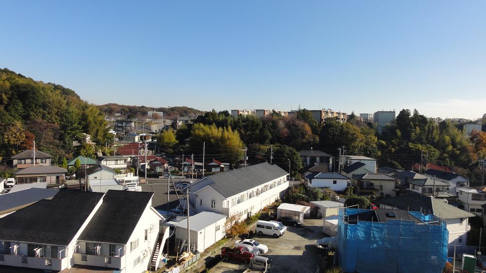 View photos from the dwelling unit. View from the site (December 2013) Shooting
