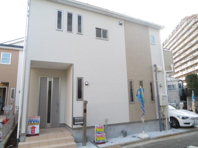 Local appearance photo.  [Building 2] "Local (November 2013) Shooting