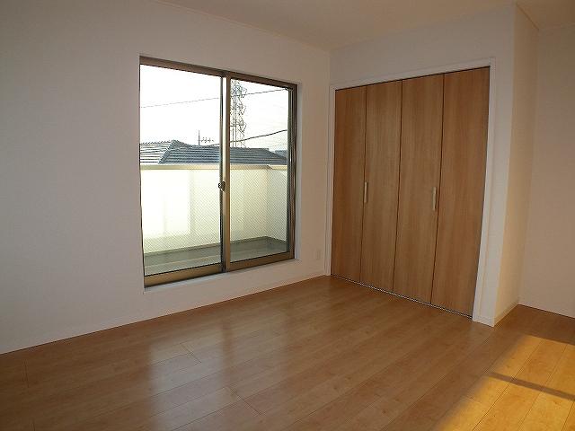 Non-living room. Indoor (12 May 2013) Shooting