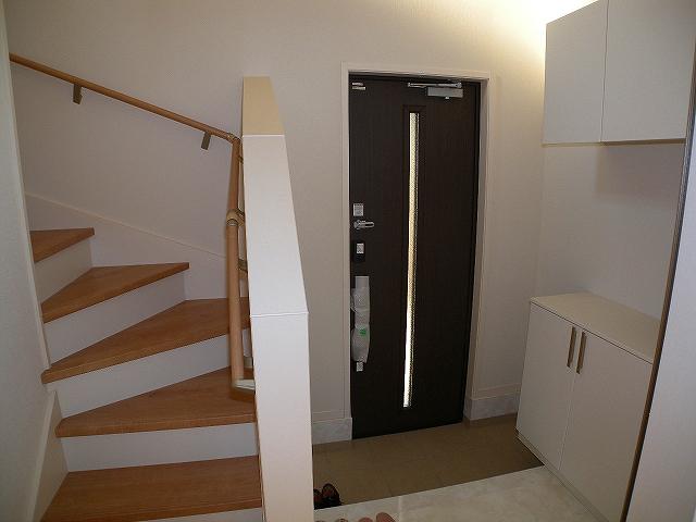 Entrance. Indoor (12 May 2013) Shooting