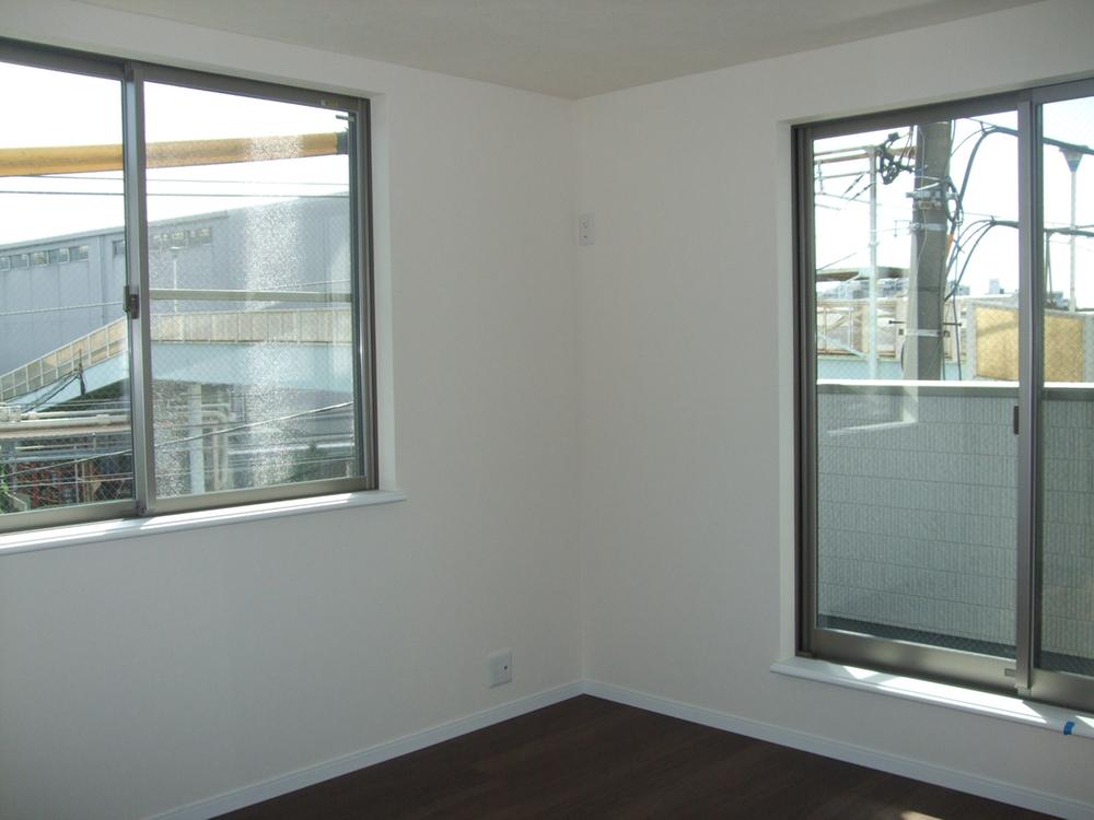 Non-living room. Indoor (10 May 2013) Shooting