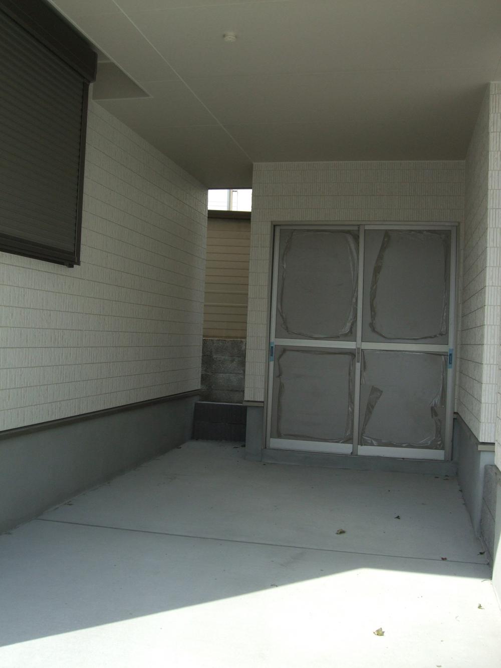 Parking lot. (October 2013) Shooting