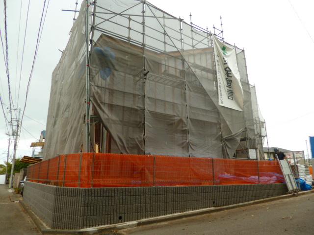 Local appearance photo. Local (10 May 2013) Shooting