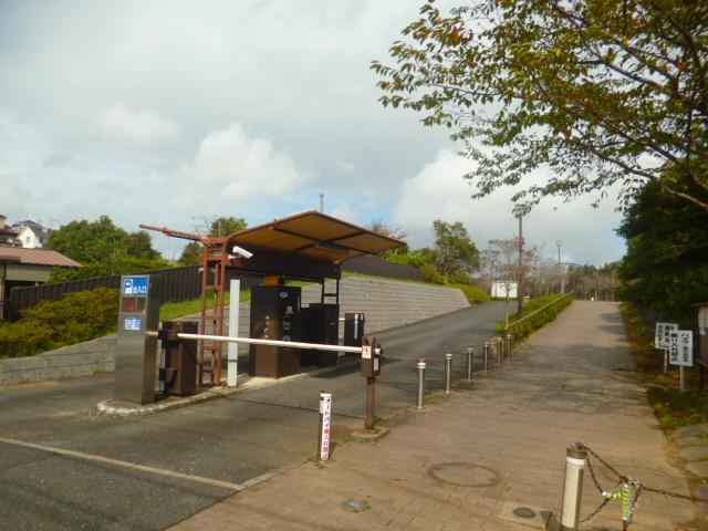 park. 806m to Kogarah park