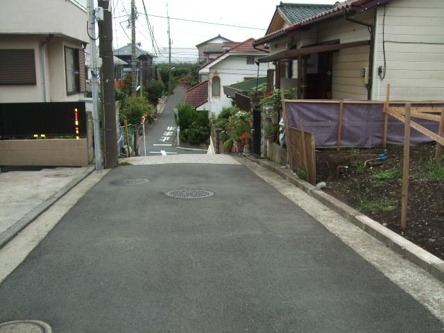 Local photos, including front road. Local (September 2013) Shooting