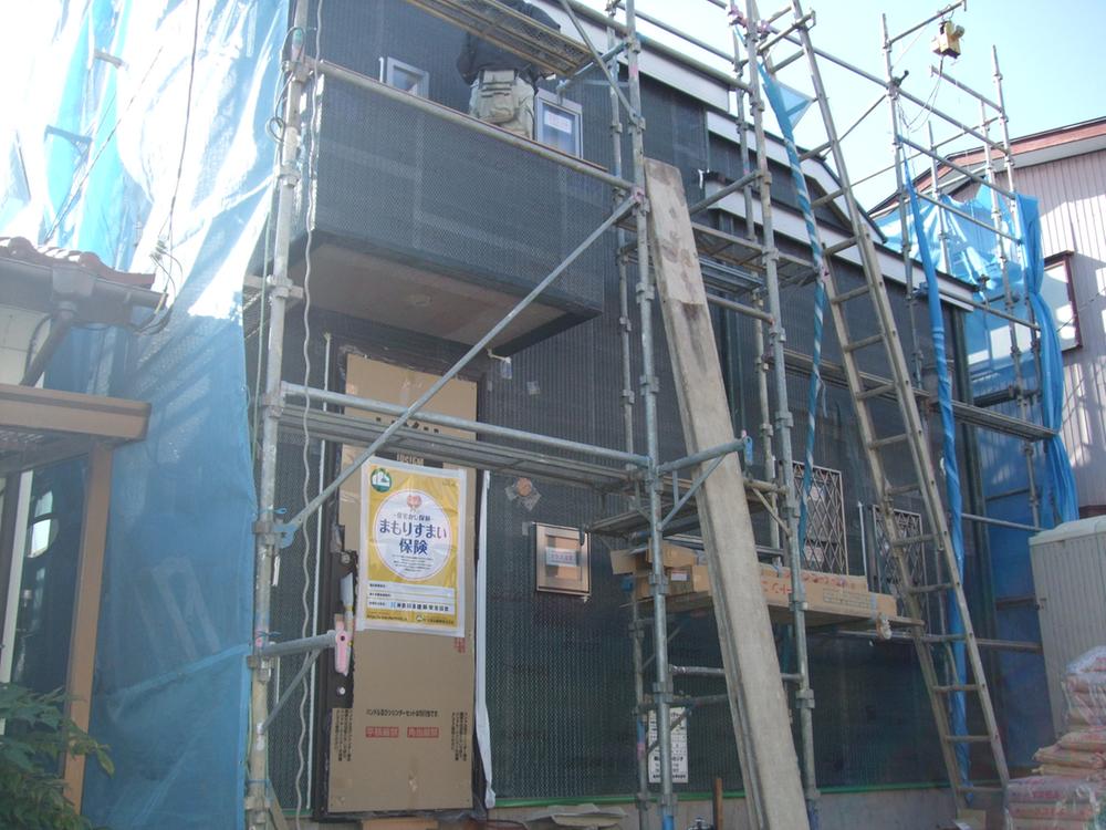 Local appearance photo. Local (12 May 2013) Shooting