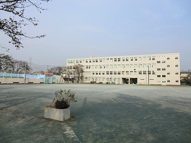 Primary school. 635m to Yokohama Municipal Kadono Elementary School