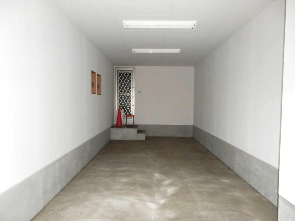 Other. Car space two Allowed! Appearance (November 2013) Shooting