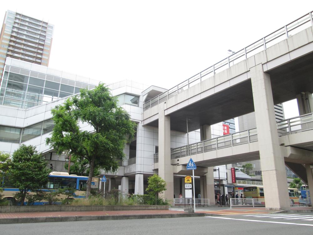 Other. Within walking distance of Higashi-Totsuka Station (1.4km, 18 minutes)