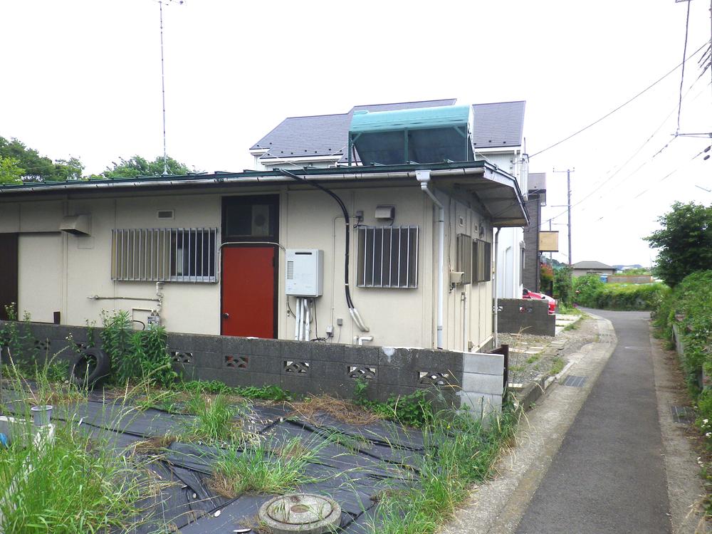 Local photos, including front road. Local (June 2013) Shooting