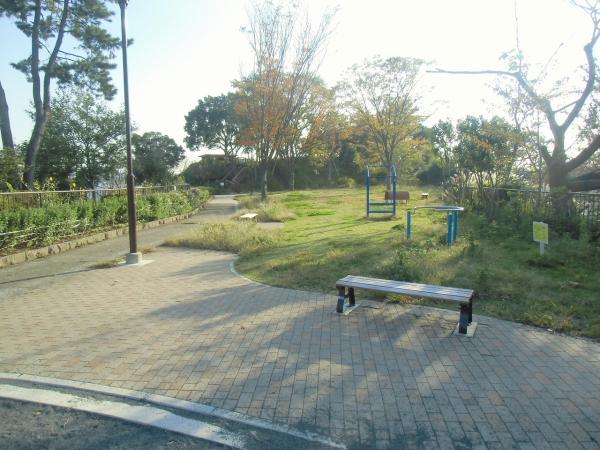 park. 650m until Akibadai park