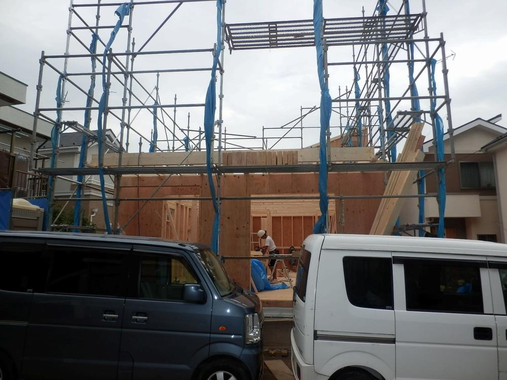 Local appearance photo. Local (10 May 2013) Shooting