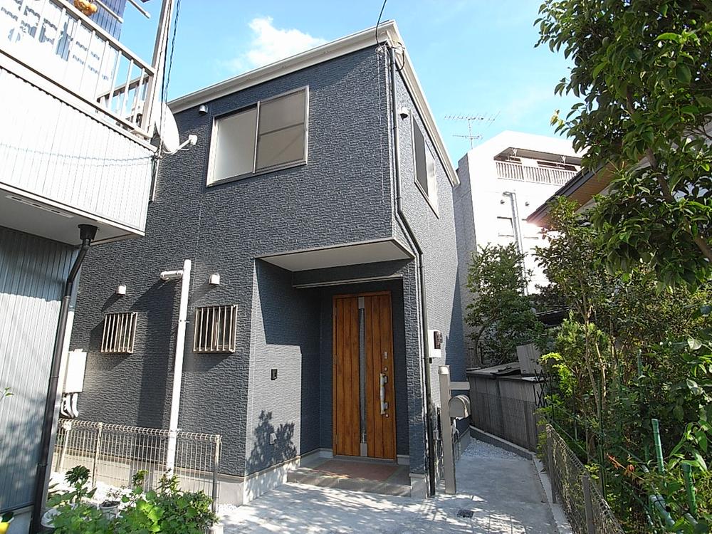 Local appearance photo. Finished in a stylish building. Local (September 2013) Shooting