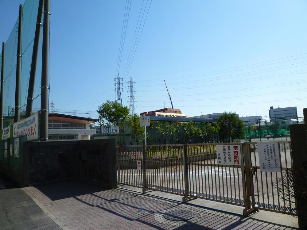 Junior high school. Yako junior high school