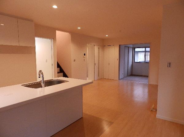 Living. Detached interior introspection Pictures - Living 2013 / 12 shooting: spacious and has LDK