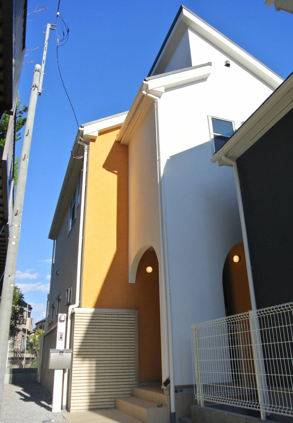 Local appearance photo. Local (12 May 2013) Shooting