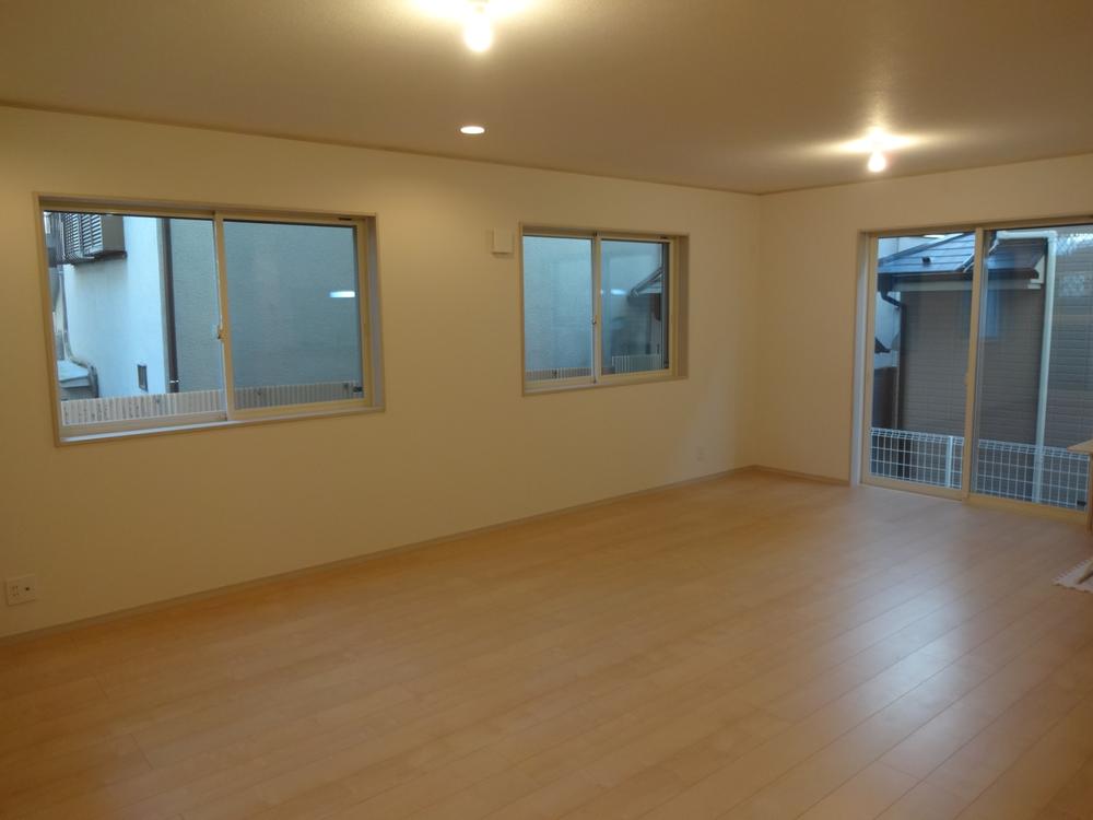 Living. Indoor (12 May 2013) Shooting