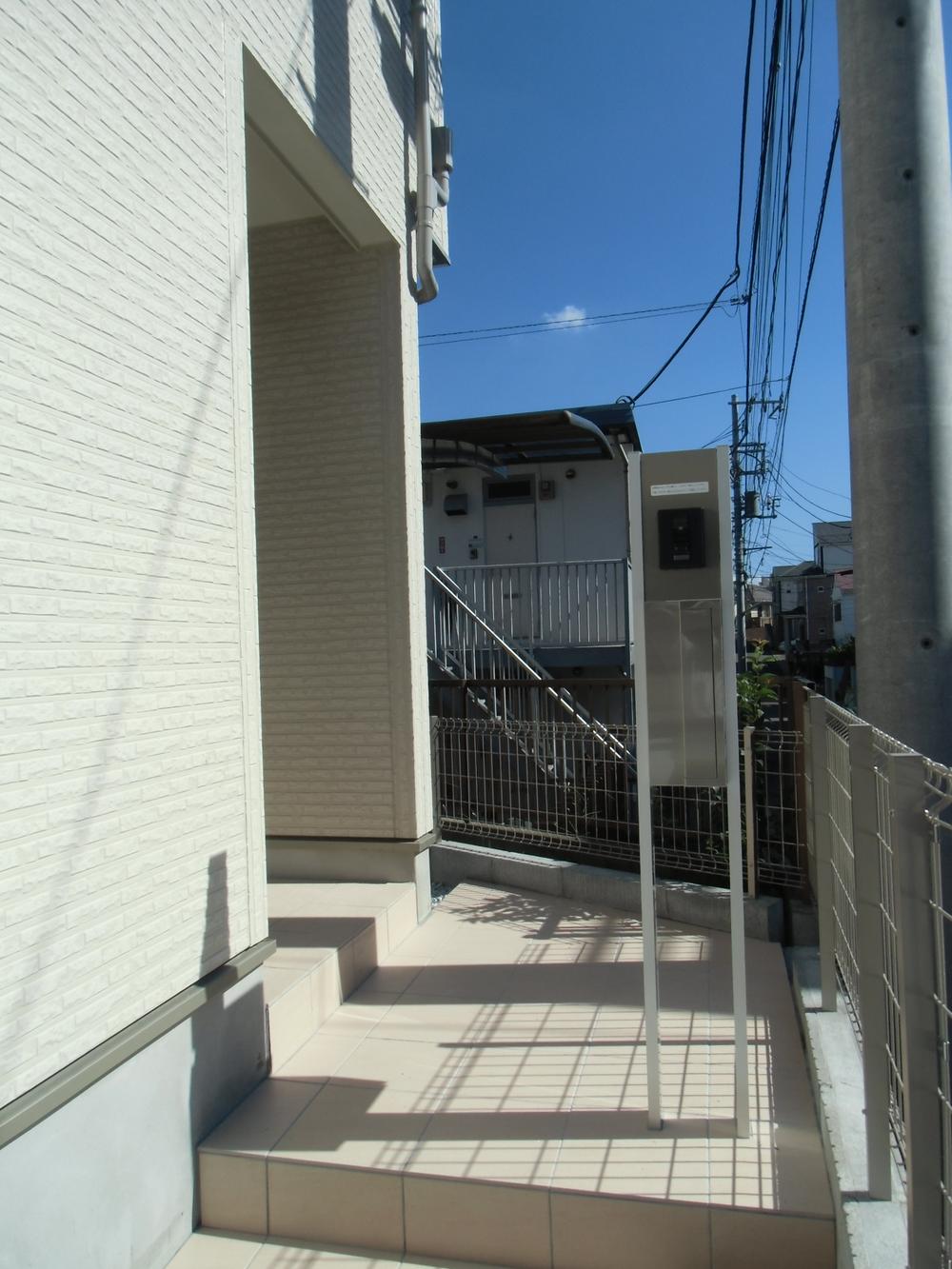 Local appearance photo. Local (09 May 2013) Shooting