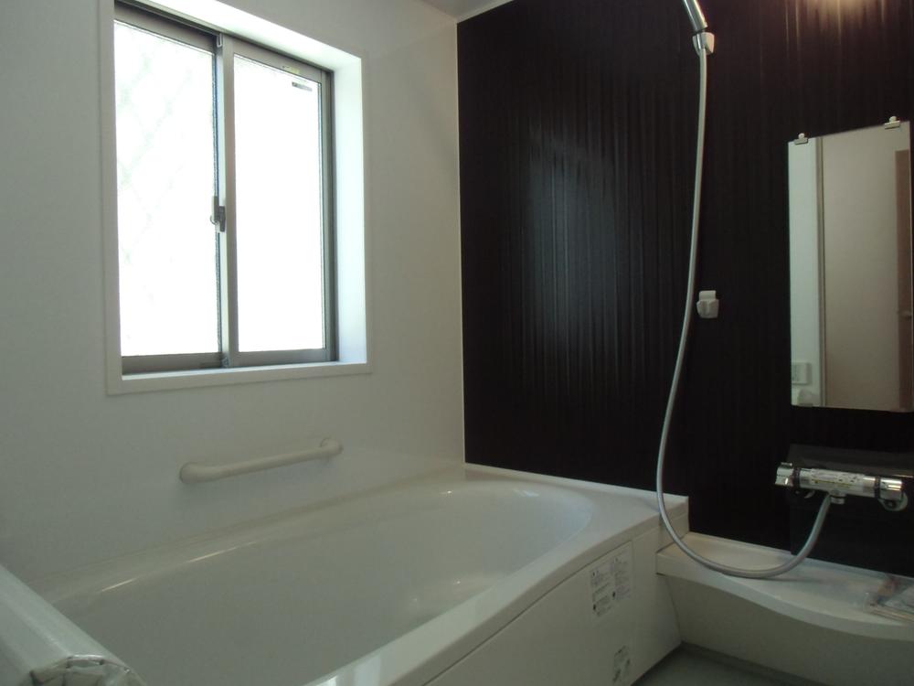 Bathroom. Indoor (09 May 2013) Shooting