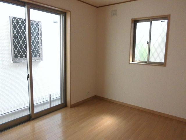 Non-living room. Indoor (July 2013) Shooting