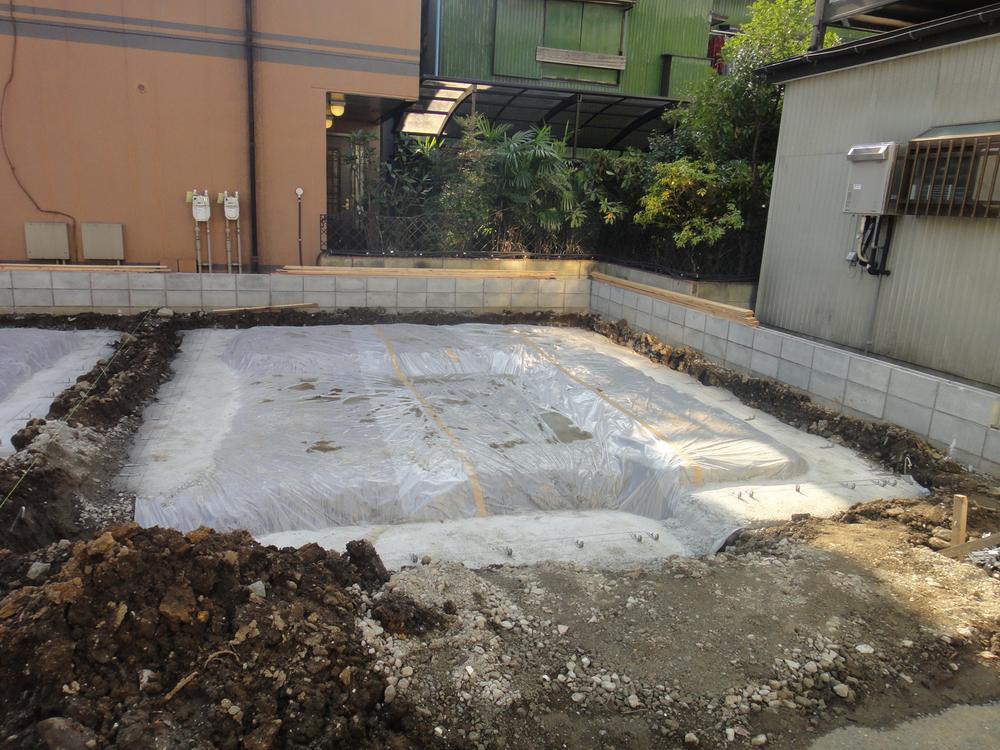 Local appearance photo. C Building site (November 2013) Shooting