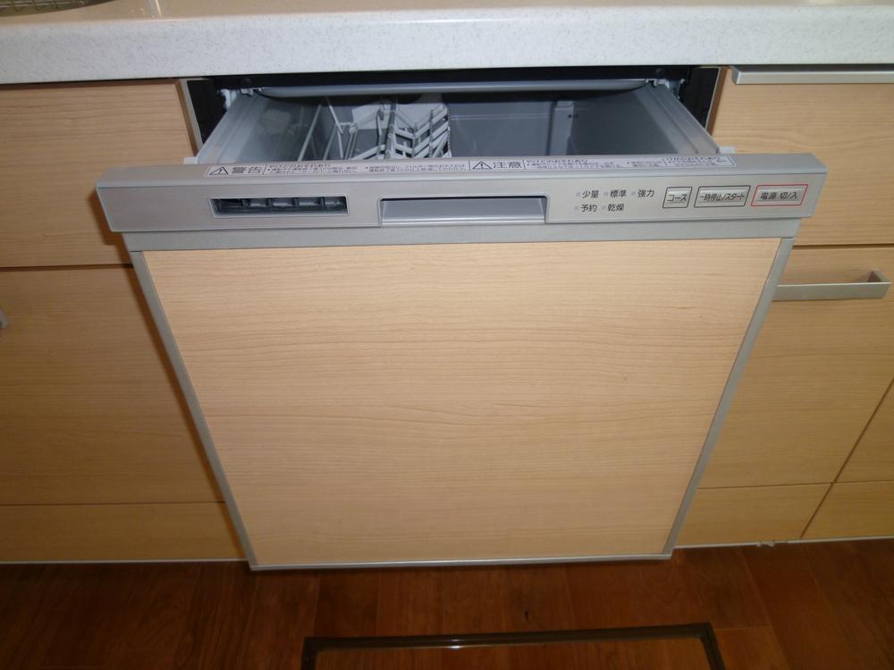 Kitchen. Indoor (12 May 2013) Shooting