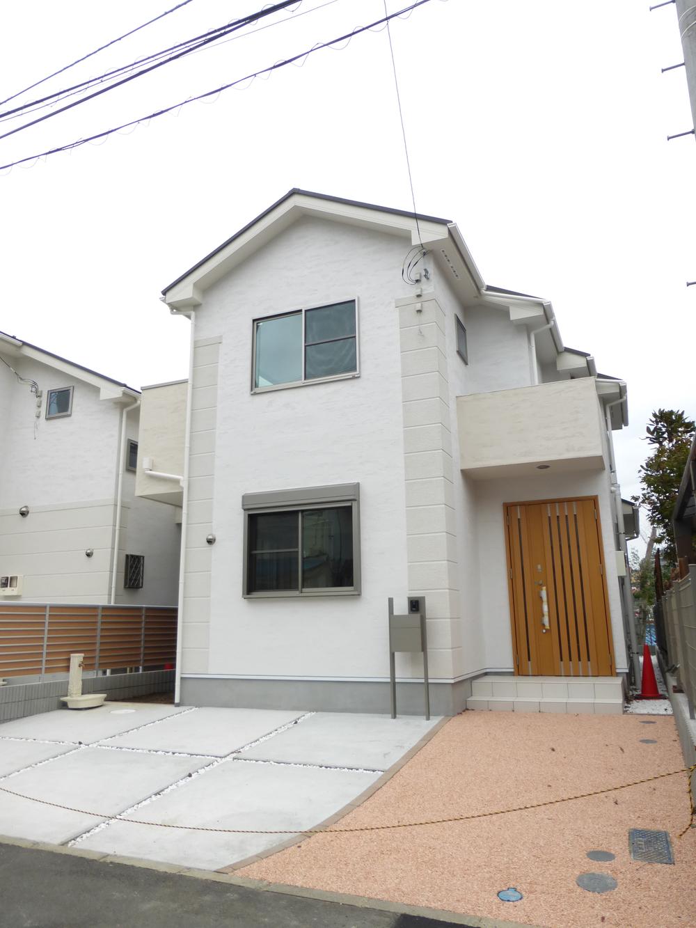 Local appearance photo. A Building Local (November 15, 2013) Shooting