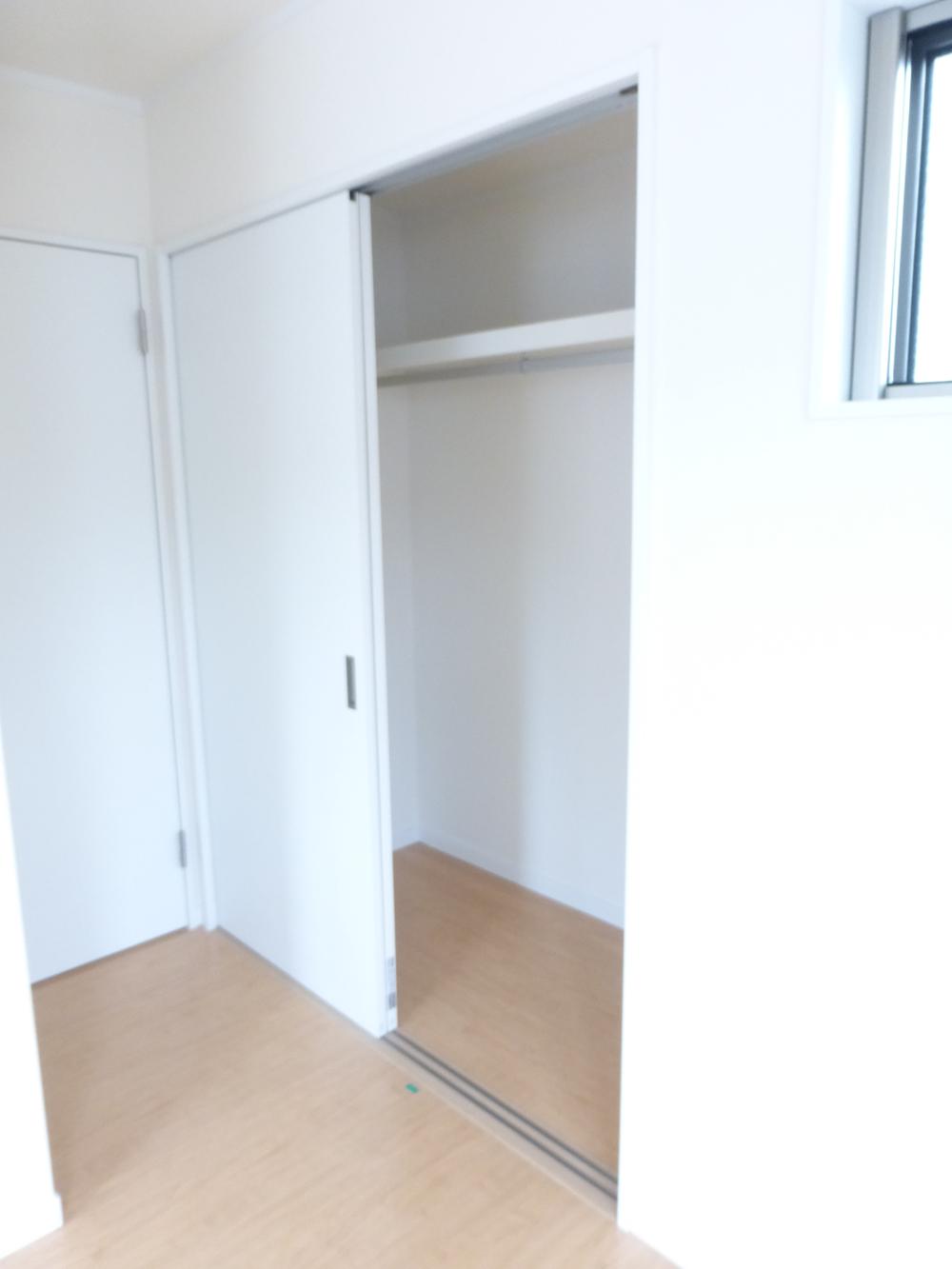 Receipt. A Building Indoor (November 15, 2013) Shooting