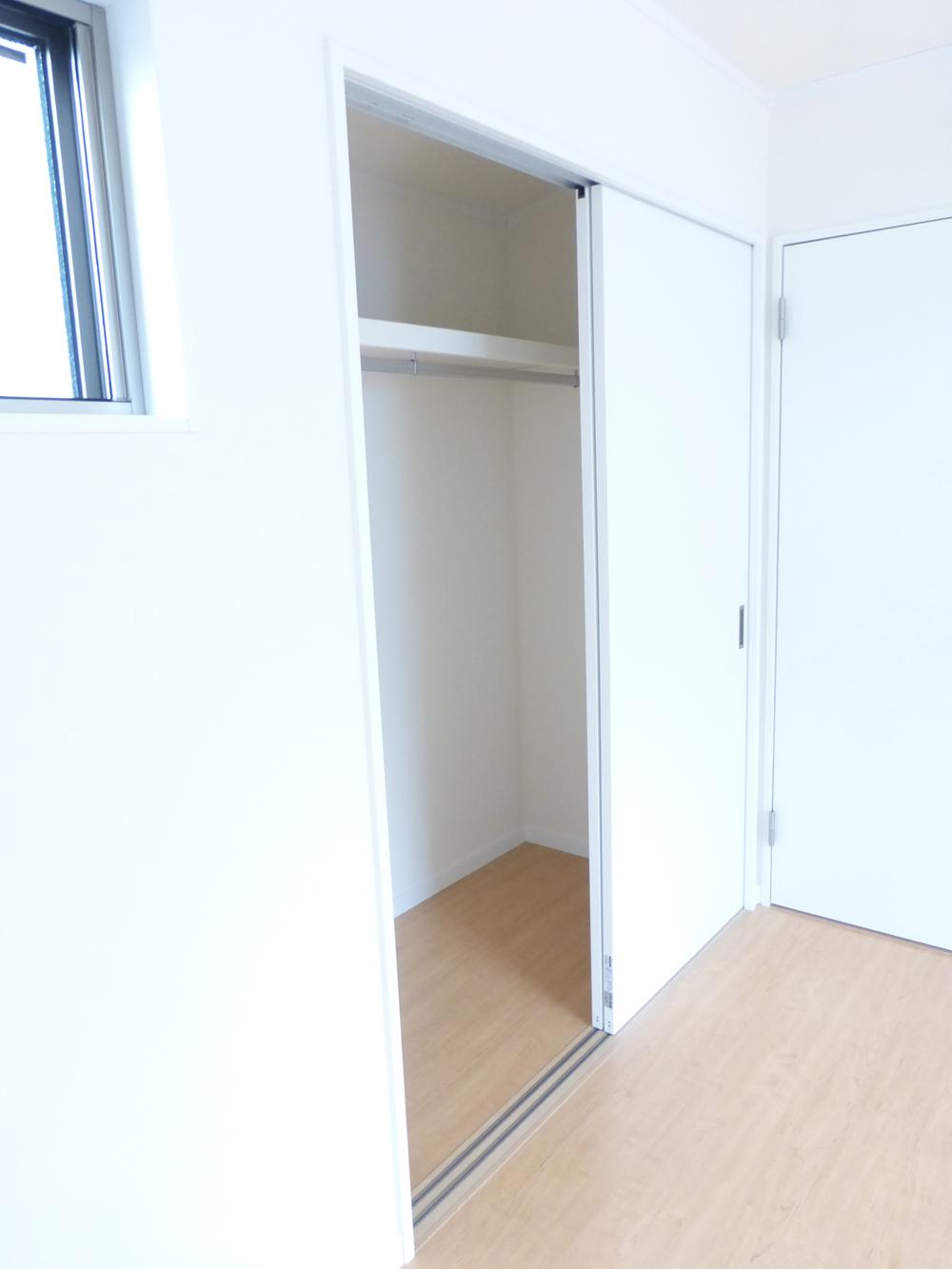 Receipt. A Building Indoor (November 15, 2013) Shooting