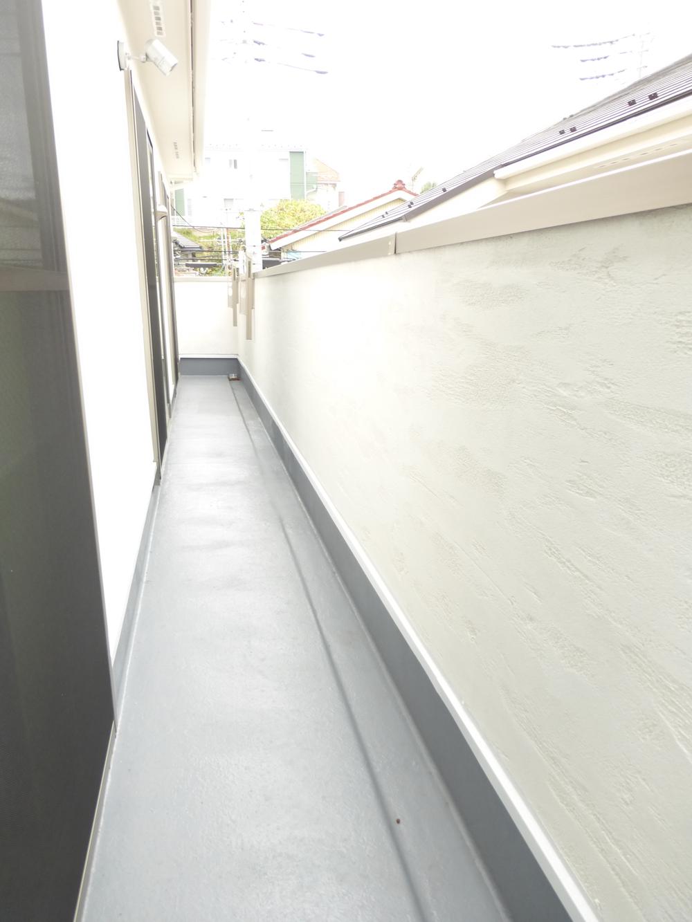 Balcony. A Building Local (November 15, 2013) Shooting