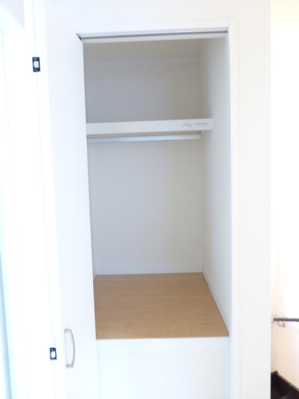 Receipt. A Building Indoor (November 15, 2013) Shooting