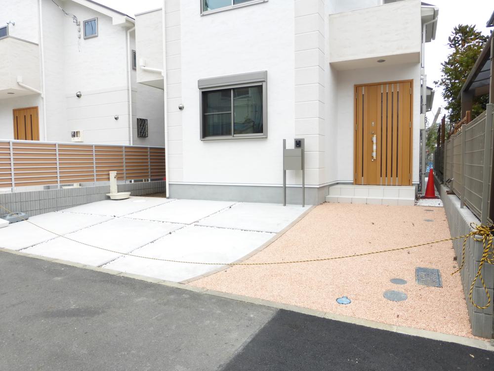 Parking lot. A Building Local (November 15, 2013) Shooting