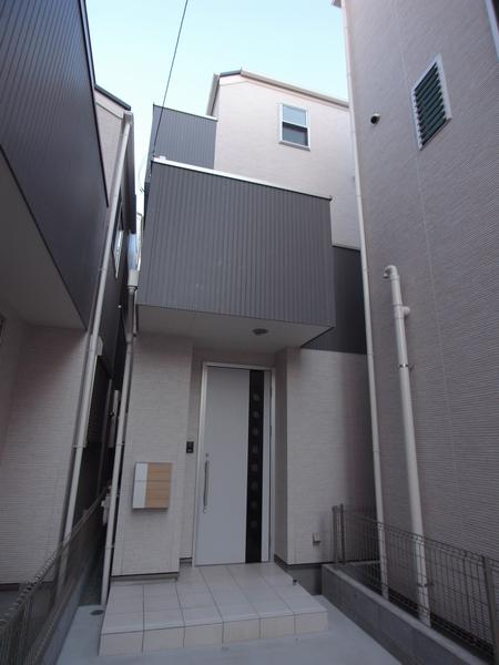 Local appearance photo. Local appearance (4 Building: 2013 December shooting)