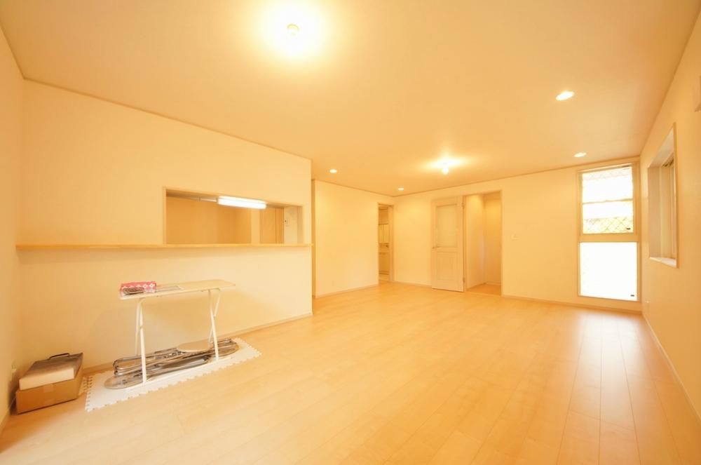 Living. Indoor (11 May 2013) Shooting, It is easy to use LDK.