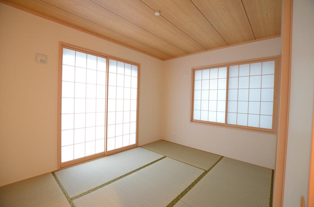 Non-living room. Indoor (10 May 2013) Shooting