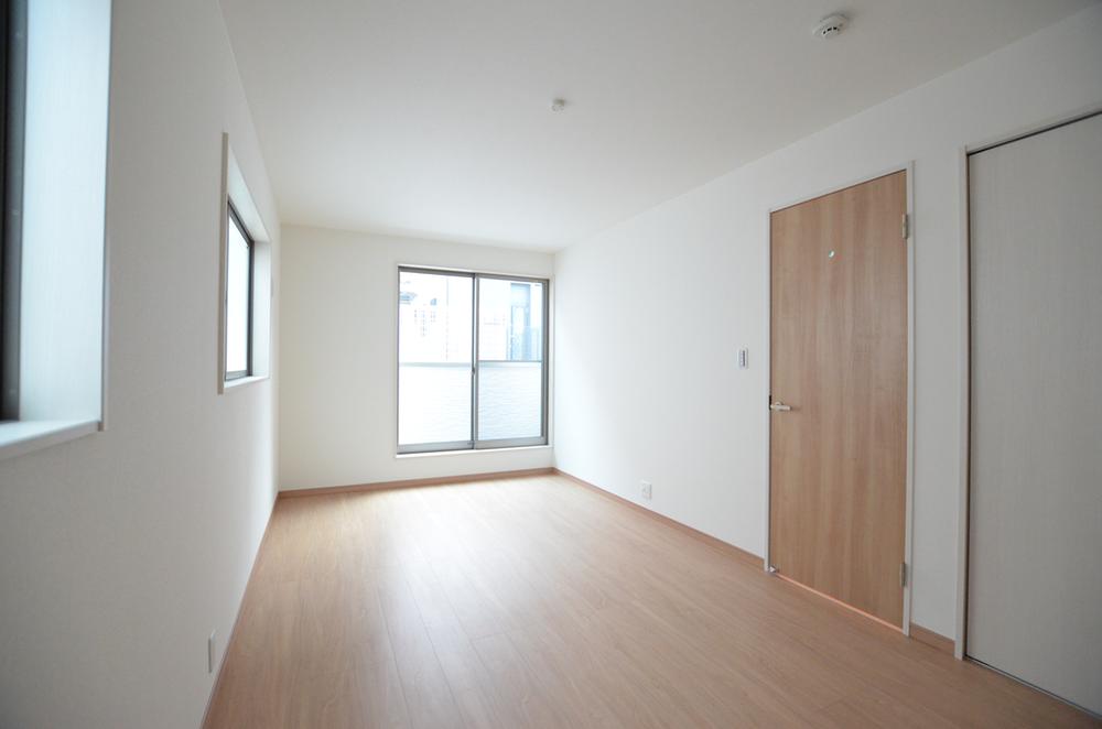 Non-living room. Indoor (10 May 2013) Shooting