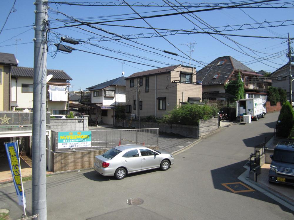 View photos from the dwelling unit