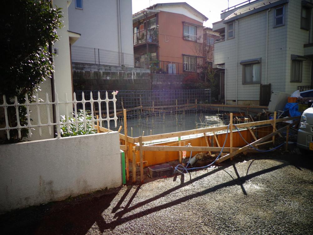 Local appearance photo. Local (11 May 2013) Shooting