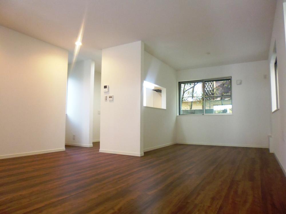 Living. Spacious 17.9 Pledge LDK