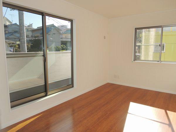 Non-living room. Bedroom (B Building: 2013 November shooting)