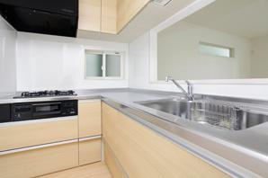 L-shaped kitchen of usability is a good face-to-face (No.18 / December 2013 shooting)