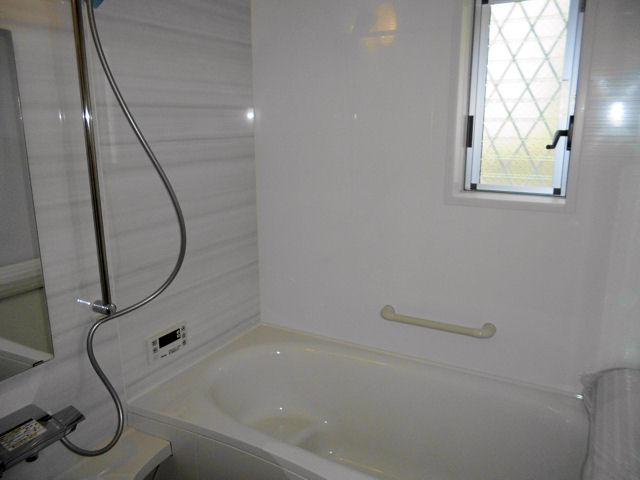 Bathroom. Indoor (12 May 2013) Shooting