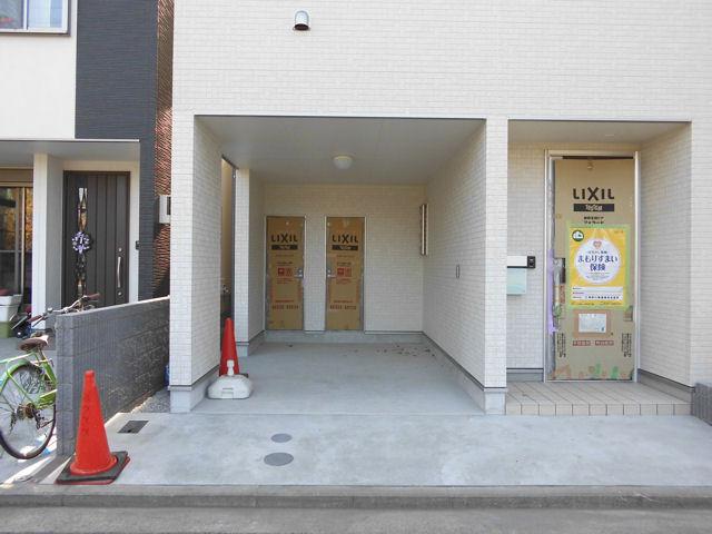 Parking lot. Local (12 May 2013) Shooting