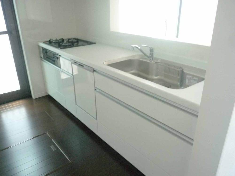 Same specifications photo (kitchen)