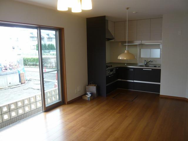 Same specifications photos (living). The company specification example  living