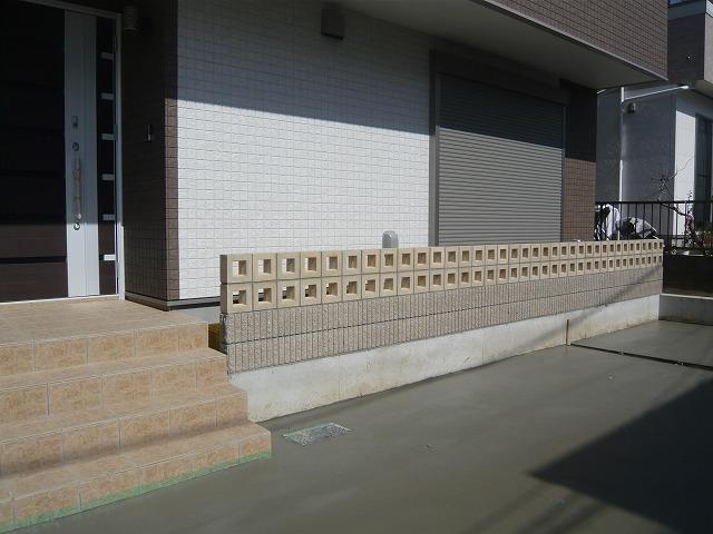 Same specifications photos (Other introspection). The company specification example  Parking space